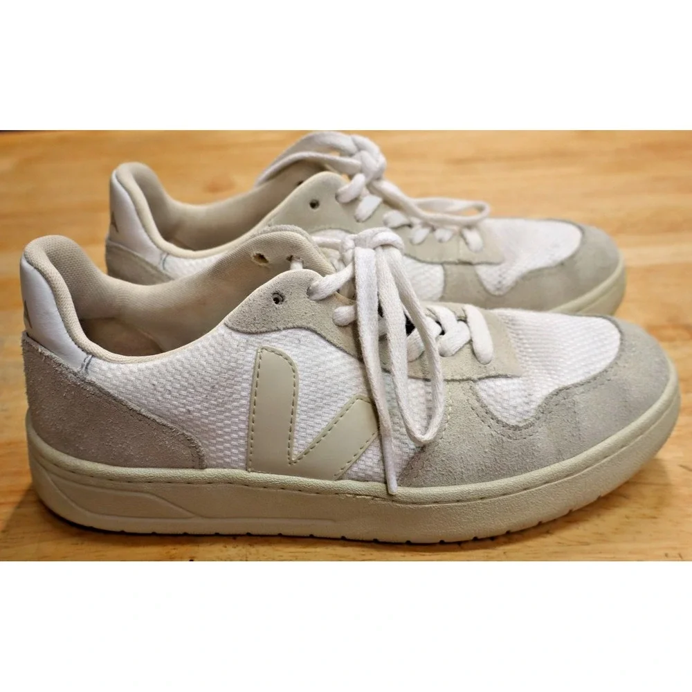 Veja Shoes Womens Size 7 White Canvas Low Top Casual Tennis Sneakers